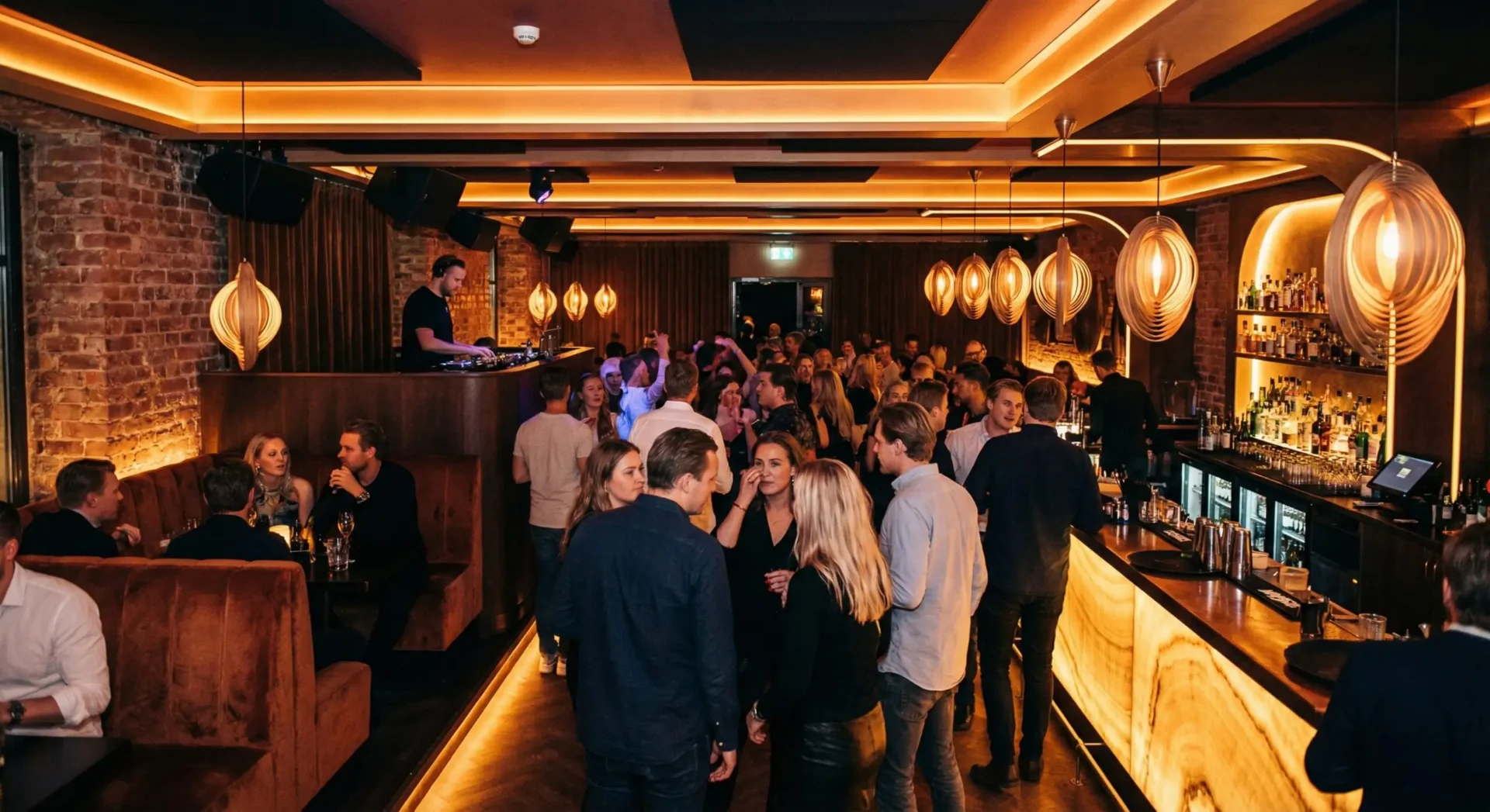 Bar och nattklubb inredning – stämningsskapande design för nattliv Stockholm